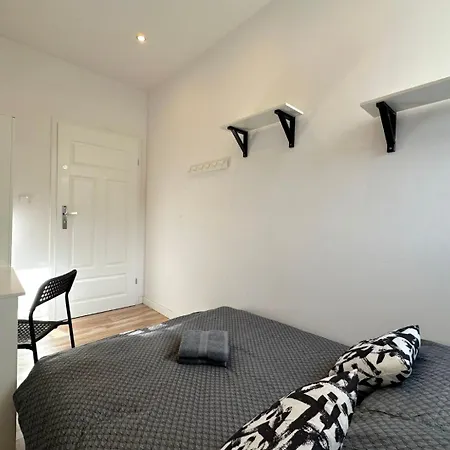 홈스테이 August - Peaceful Retreat, 10 Minutes To Old Town & Seaside 그단스크