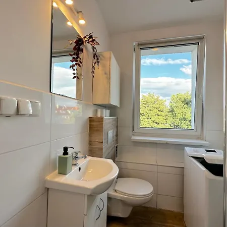 August - Peaceful Retreat, 10 Minutes To Old Town & Seaside