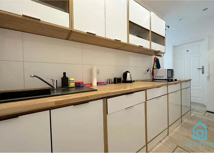 Pansiyon August - Peaceful Retreat, 10 Minutes To Old Town & Seaside *